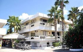 Denise Apartments
